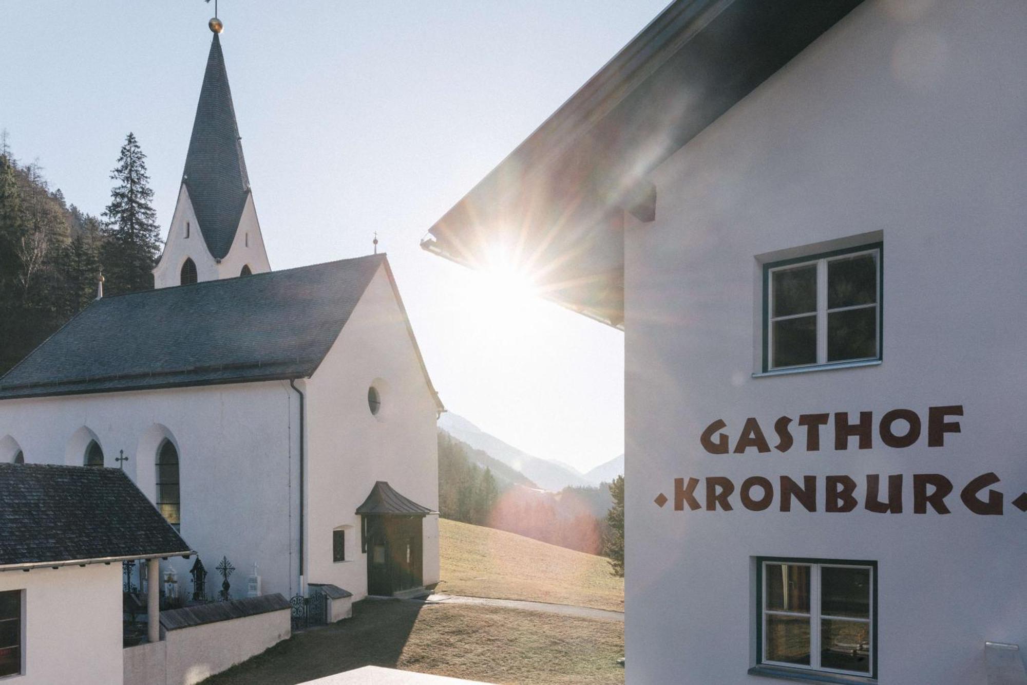 Hotel Gasthof Kronburg Zams Exterior foto