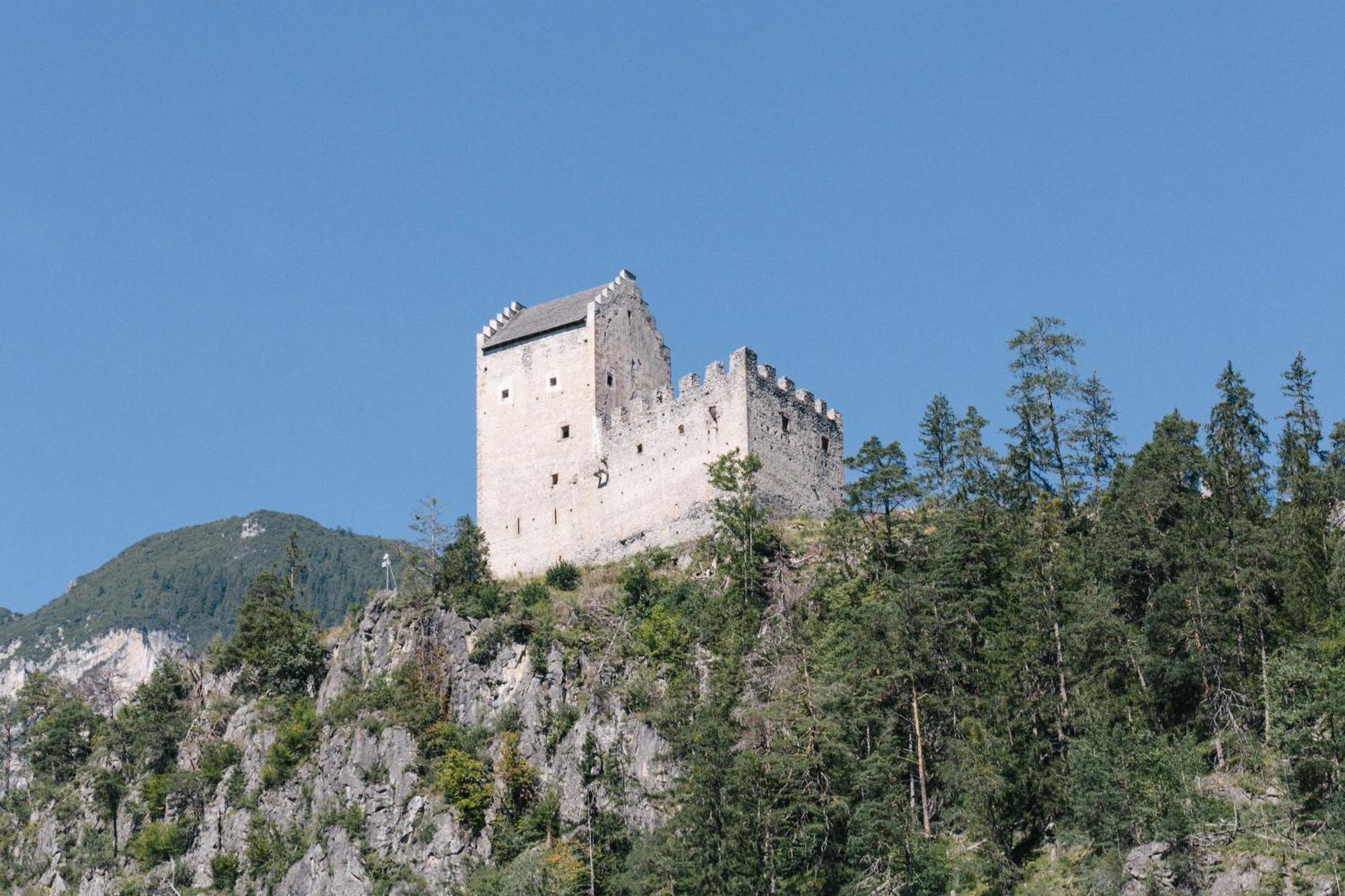 Hotel Gasthof Kronburg Zams Exterior foto