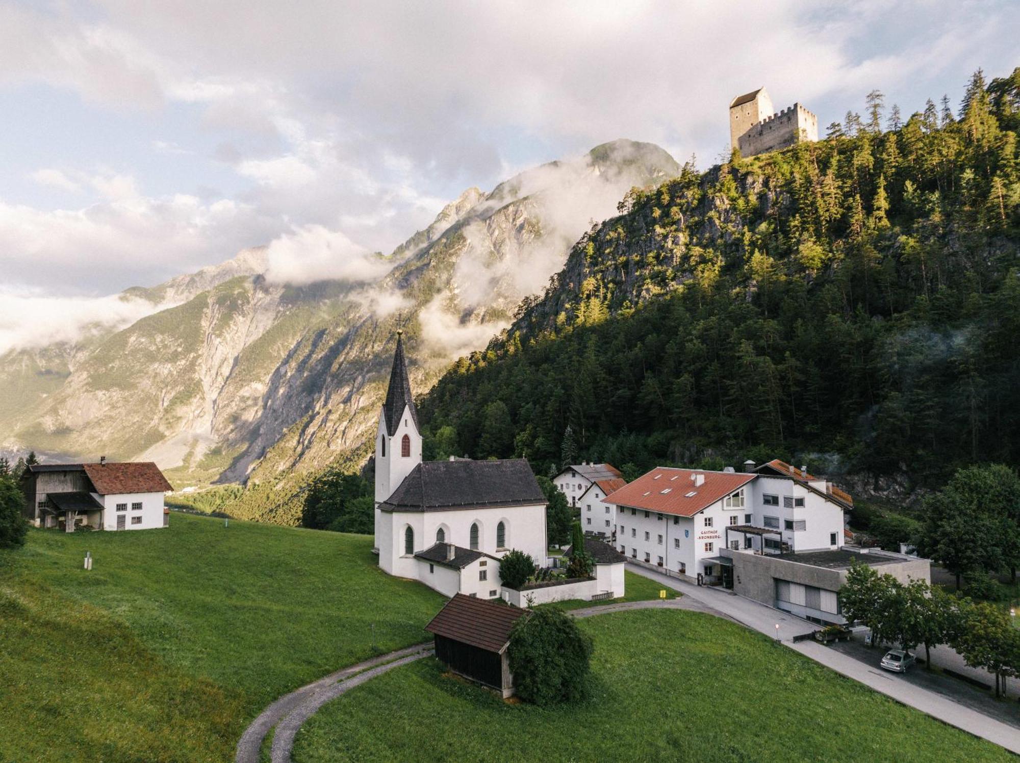 Hotel Gasthof Kronburg Zams Exterior foto