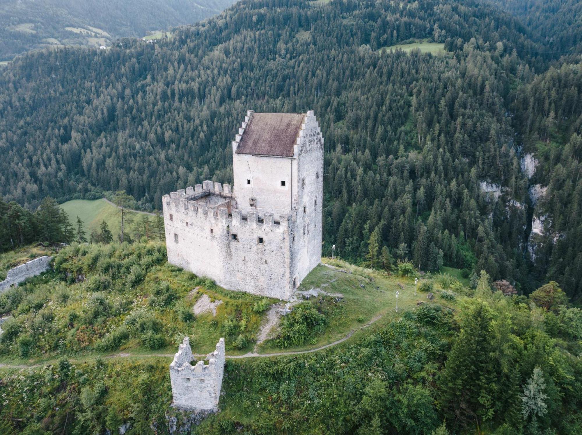 Hotel Gasthof Kronburg Zams Exterior foto